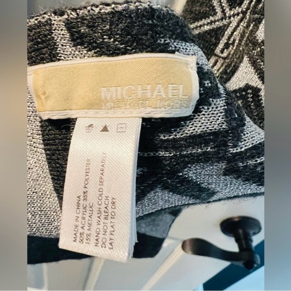 Michael Michael Kors Metallic Black and White Scarf 60x9 - Picture 5 of 14